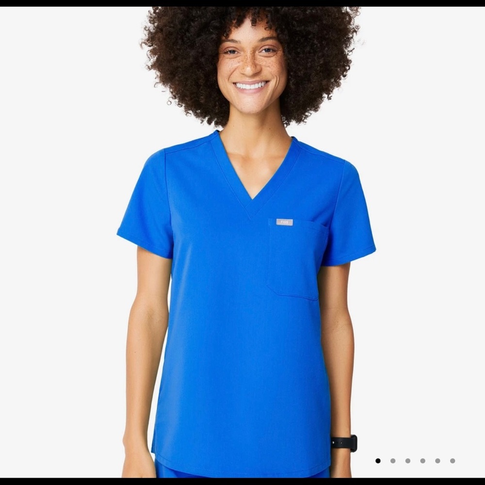 figs zamora high waisted joggers (S) catarina one pocket scrub top (XS)